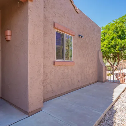 Buy this 2 bed house on South Gold Canyon Drive in Pinal County, AZ 85218