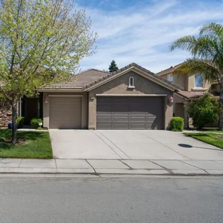 Buy this 3 bed house on 5020 Archcrest Way in Sacramento, CA 95835