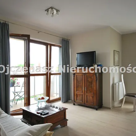 Rent this 2 bed apartment on Chodkiewicza / Lelewela in Jana Karola Chodkiewicza, 85-690 Bydgoszcz