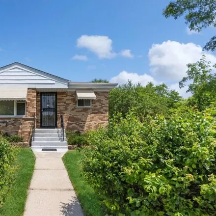 Buy this 3 bed house on 8755 South Prairie Avenue in Chicago, IL 60619