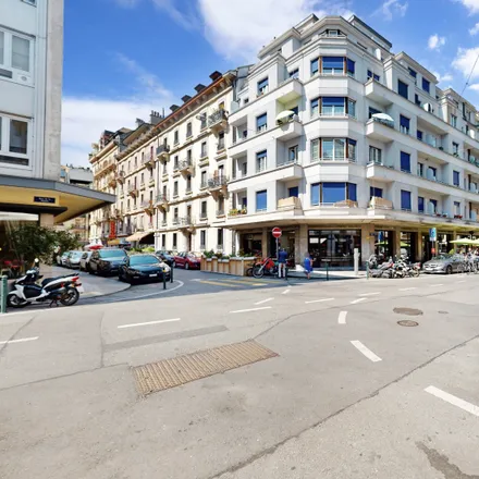 Rent this 3 bed apartment on La Esquina By Alma in Rue de la Mairie 6, 1207 Geneva