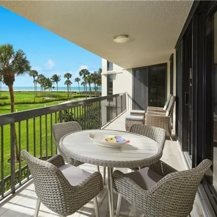 Rent this 3 bed condo on unnamed road in Naples, FL 34103