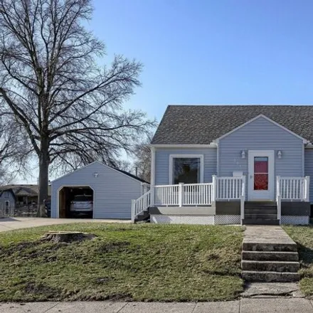 Buy this 3 bed house on 1720 South 5th Street in Beatrice, NE 68310
