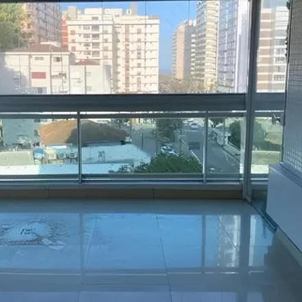 Rent this studio apartment on Rua Ministro João Mendes in Embaré, Santos - SP
