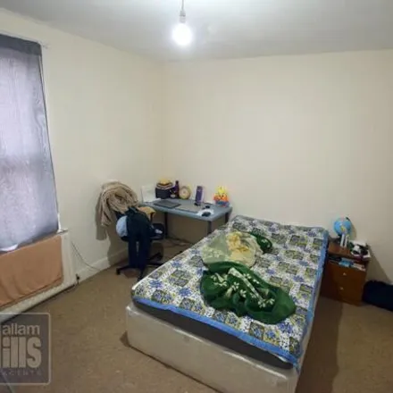 Image 4 - 17 Cecil Square, Sheffield, S2 4NT, United Kingdom - Townhouse for rent