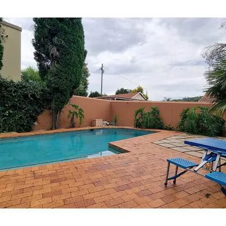 Rent this 3 bed apartment on Wisbeck Road in Mulbarton, Johannesburg