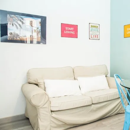Rent this 2 bed apartment on Generalitat de Catalunya in Departament de Benestar Social i Familia, Carrer del Baluard