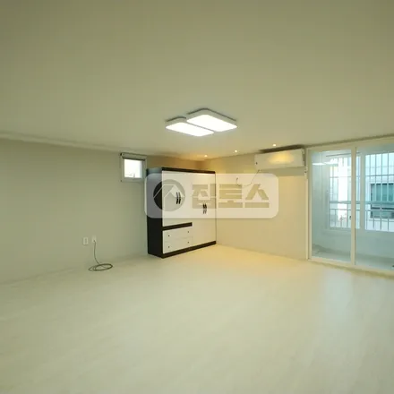 Image 2 - 서울특별시 서초구 양재동 302-2 - Apartment for rent