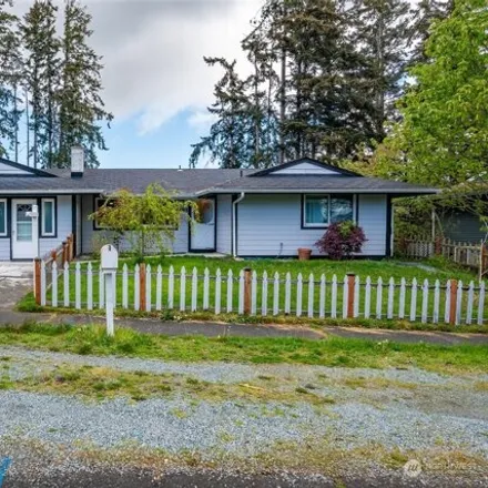 Buy this 4 bed house on 498 Northwest Dory Drive in Oak Harbor, WA 98277