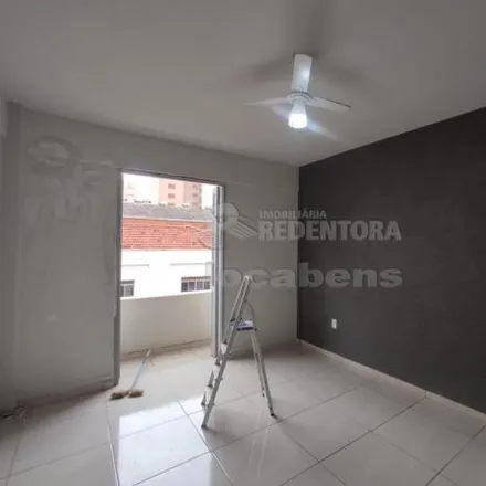 Rent this 3 bed apartment on Praça Shopping in Rua Bernardino de Campos 2940, Centro