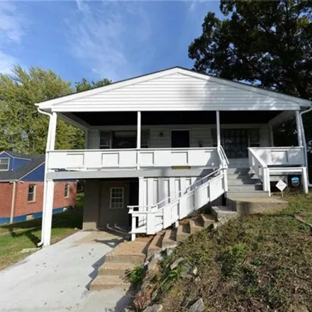 Image 1 - 166 North Marguerite Avenue, Ferguson, MO 63135, USA - House for rent