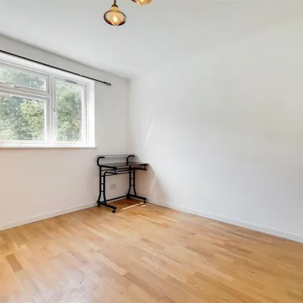 Rent this 3 bed apartment on Hail & Ride Pearscroft Road in Pearscroft Road, London