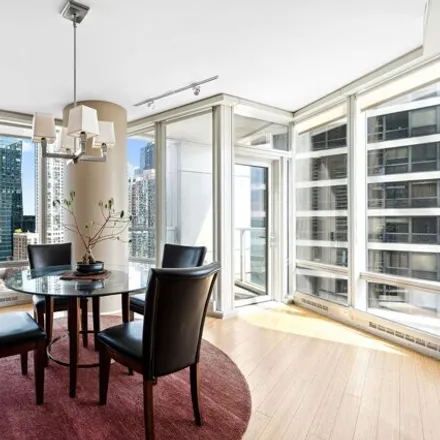 Image 7 - 340 on the Park, 340 East Randolph Street, Chicago, IL 60601, USA - Condo for sale