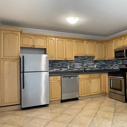 Rent this 2 bed condo on 10 Muldowney Circle in City of Poughkeepsie, NY 12601