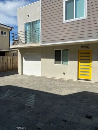 Image 1 - 10930 Hartsook Street, Los Angeles, CA 91601, USA - House for rent