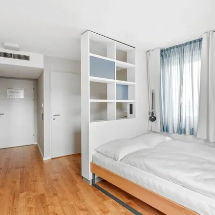 Rent this studio apartment on Ari Rath Haus in Leopold-Ungar-Platz 3, 1190 Vienna