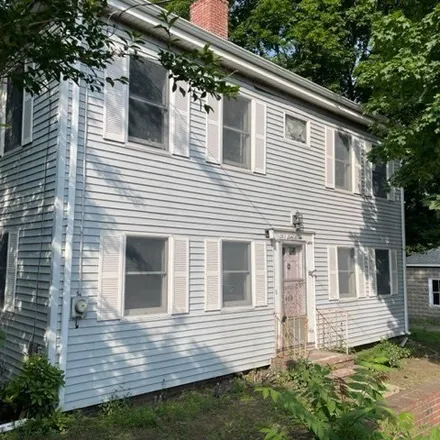 Rent this 3 bed house on 283 Lake Street in Arlington, MA 02174