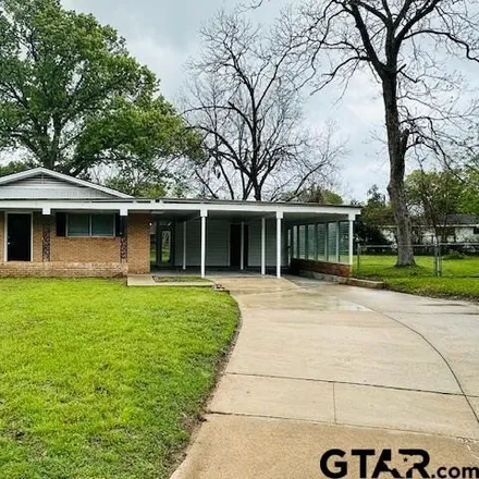 Rent this 3 bed house on 3098 Mistletoe Circle in Tyler, TX 75701