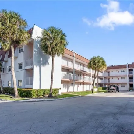 Buy this 2 bed condo on 7991 North Colony Circle in Tamarac, FL 33321