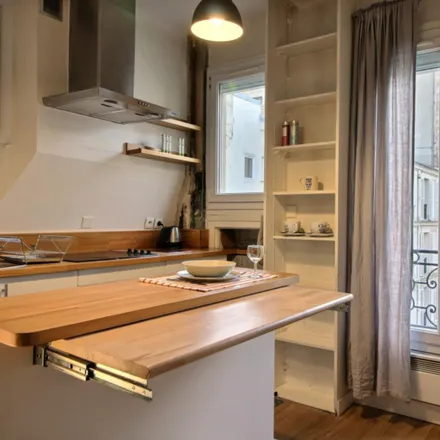 Image 7 - 3 Rue Rennequin, 75017 Paris, France - Apartment for rent