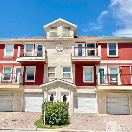 Image 1 - 116 143rd Ave, Unit B - Townhouse for rent