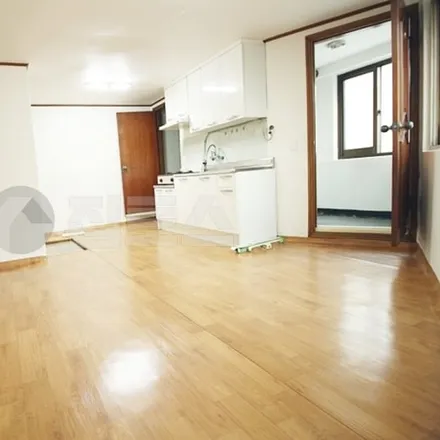 Rent this 1 bed apartment on 서울특별시 서초구 반포동 735-33