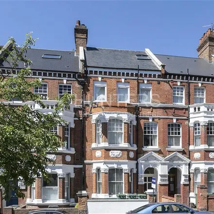 Rent this studio apartment on 32 Mazenod Avenue in London, NW6 4LY
