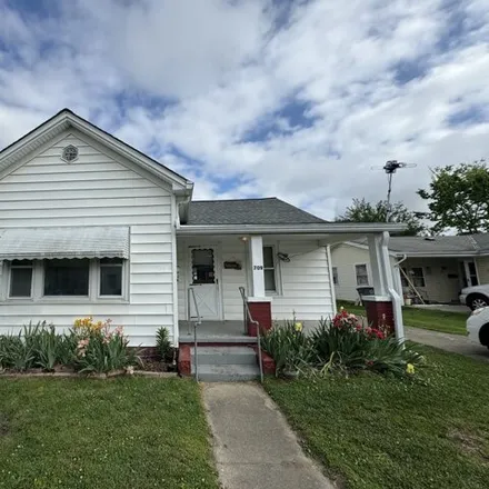 Buy this 2 bed house on 723 East 5th Street in Seymour, IN 47274