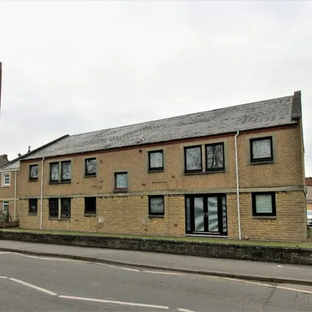 Rent this 1 bed apartment on Kerse Road in Grangemouth, FK3 9DX