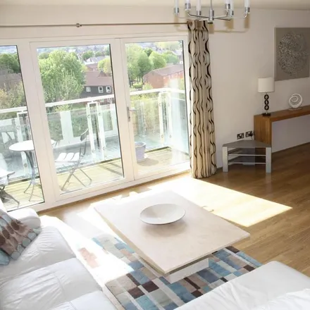 Rent this 2 bed apartment on Heol Tredwen in Cardiff, CF10 5NF