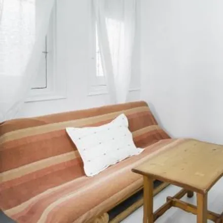 Rent this 2 bed apartment on Madrid in Calle de Buenavista, 32