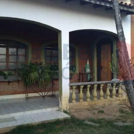 Buy this 3 bed house on Rua dos Expedicionários in Centro, Pindamonhangaba - SP