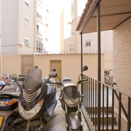Image 5 - Viviendas Los Diez Mandamientos, Calle Amores y Amorios, 41005 Seville, Spain - Apartment for rent