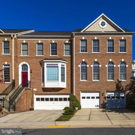Image 2 - 4507 Fair Valley Drive, Chantilly, VA 22033, USA - Townhouse for sale