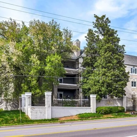 Image 1 - The Montclair, 3818 West End Avenue, Cherokee Park, Nashville-Davidson, TN 37205, USA - Condo for sale