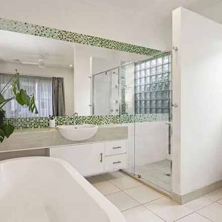 Image 4 - Heathwood Avenue, Lavington NSW 2641, Australia - Apartment for rent