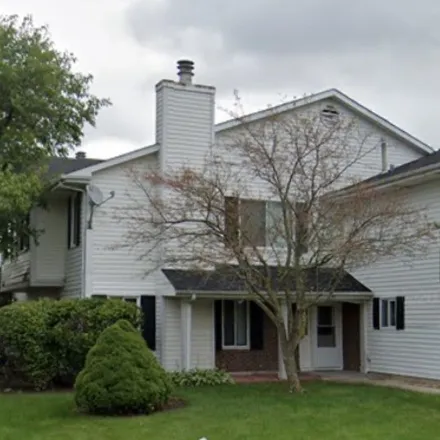 Rent this 3 bed townhouse on 57 Red Barn Road in Matteson, IL 60443