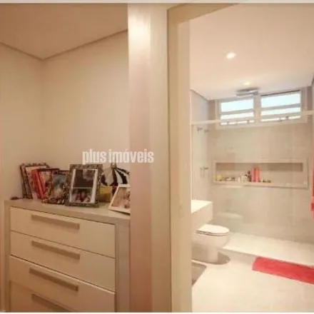 Buy this 5 bed apartment on Rua Pedroso Alvarenga 175 in Itaim Bibi, São Paulo - SP