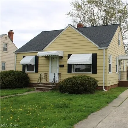 Image 3 - 865 East 254th Street, Euclid, OH 44132, USA - House for sale