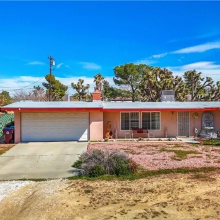Buy this 2 bed house on 7591 Jemez Trail in Yucca Valley, CA 92284