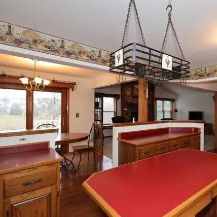 Image 5 - 6860 South Tumblecreek Drive, Franklin, WI 53132, USA - House for sale