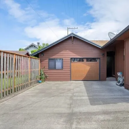 Image 5 - 1702 3rd St, Tillamook, Oregon, 97141 - House for sale
