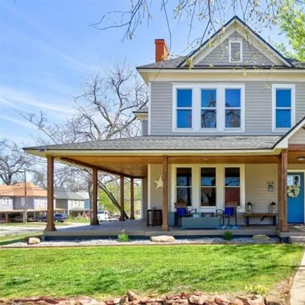 Buy this 4 bed house on 313 East Warner Avenue in Guthrie, OK 73044