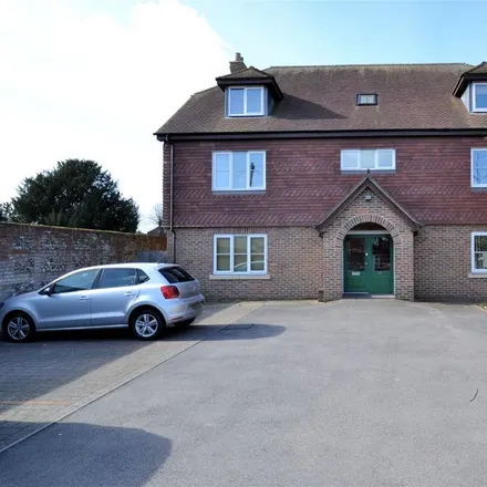 Rent this 2 bed apartment on Porchester Road in Newtown Road, Newbury