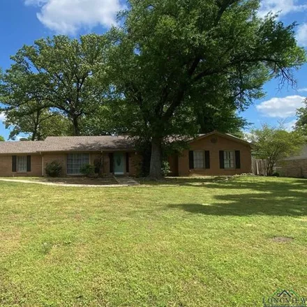 Rent this 3 bed house on 916 Happiness Street in Longview, TX 75601