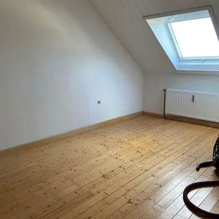 Rent this 3 bed apartment on A 40 in 45147 Essen, Germany