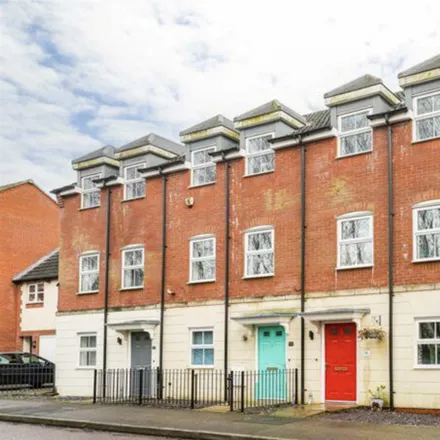 Buy this 4 bed house on Bathurst Terrace in Whaley Thorns, NG20 9BL