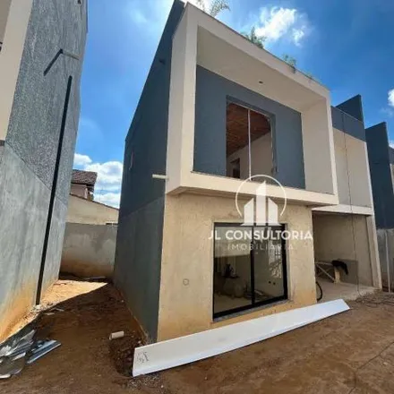 Buy this 3 bed house on Rua Sociologo Gilberto Freyre 117 in Santa Felicidade, Curitiba - PR