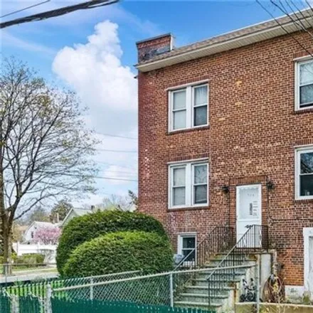 Buy this 9 bed house on 274 Battle Ave in White Plains, New York