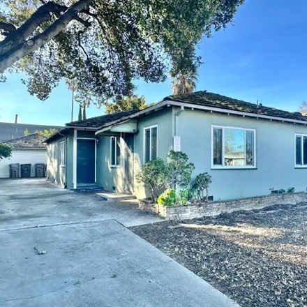 Buy this 3 bed house on 738 East Saint James Street in San Jose, CA 95112